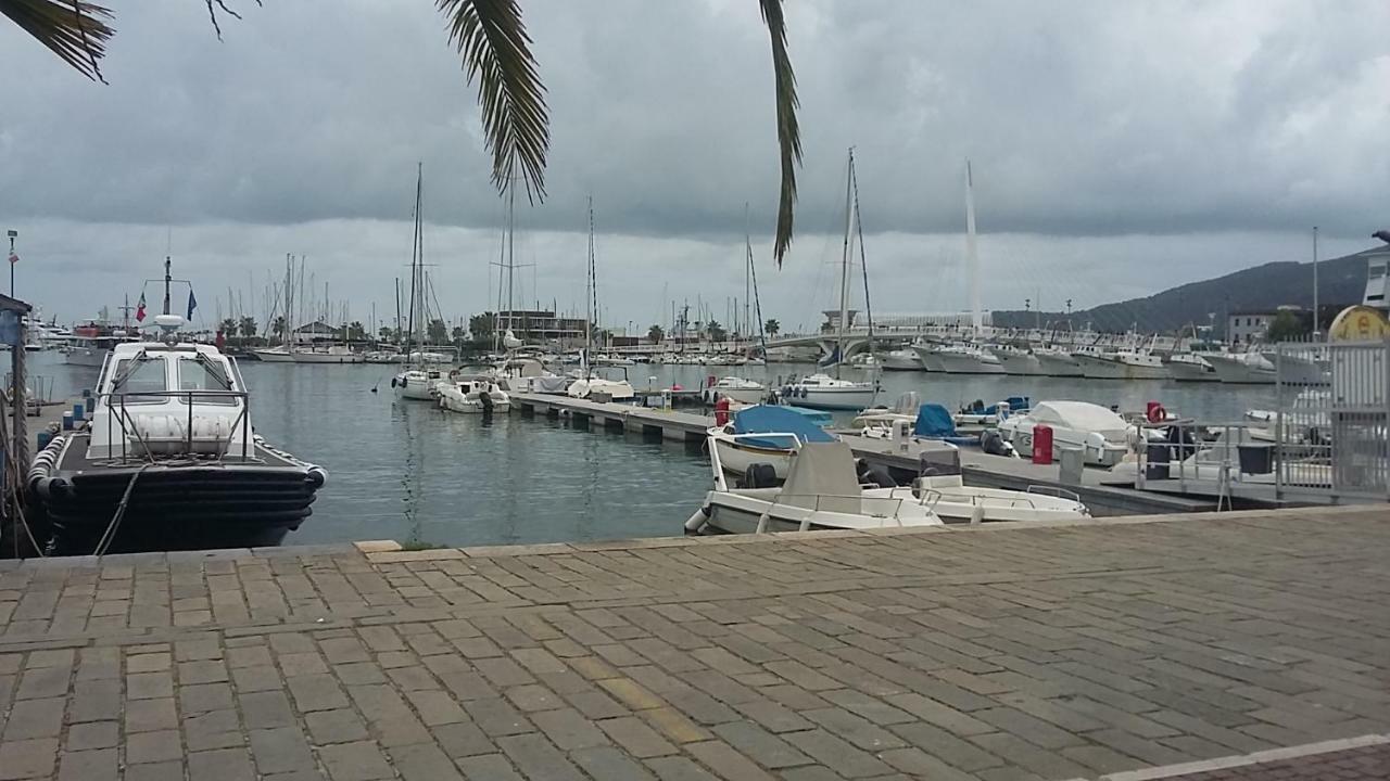 Il Golfo E I Limoni *
